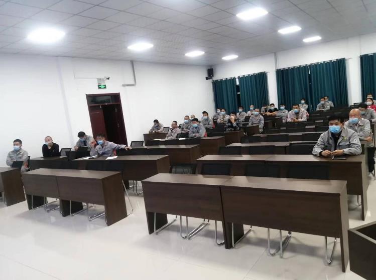 坚守安全责任，筑牢安全防线——哈密焱鑫铜 业有限公司开展《安全生产十五条措施》 专题培训