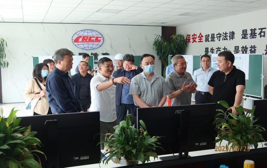 自然资源部矿业权管理司司长一行  莅临土屋铜矿检查指导工作